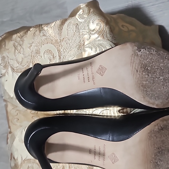 High heels - Picture 4 of 4